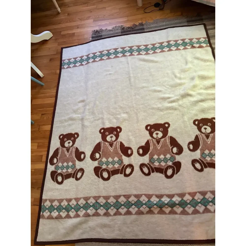 VTG VUTEKS VUKOVAR Crown Crafts Teddy Bears Argyle Acrylic Blanket 60 x 80